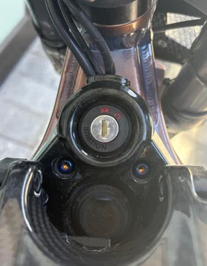 Titanium Bolts For Side
Battery Lid Guard
Protection